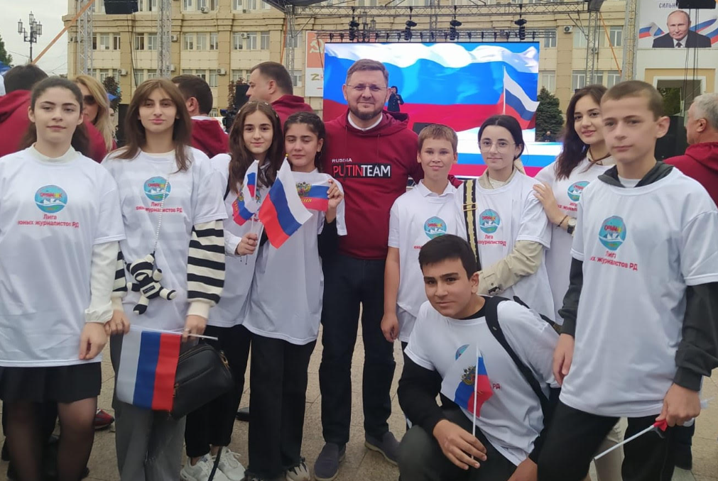 За нами правда, а в правде — сила, а значит — победа. Победа будет за нами!