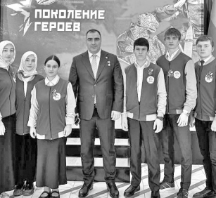 Выпускник, капитан, защитник